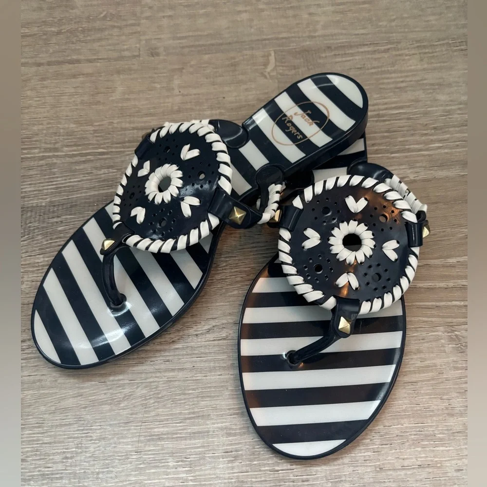 ๐JACK ROGERS cute navy flip flops! - Picture 2 of 8